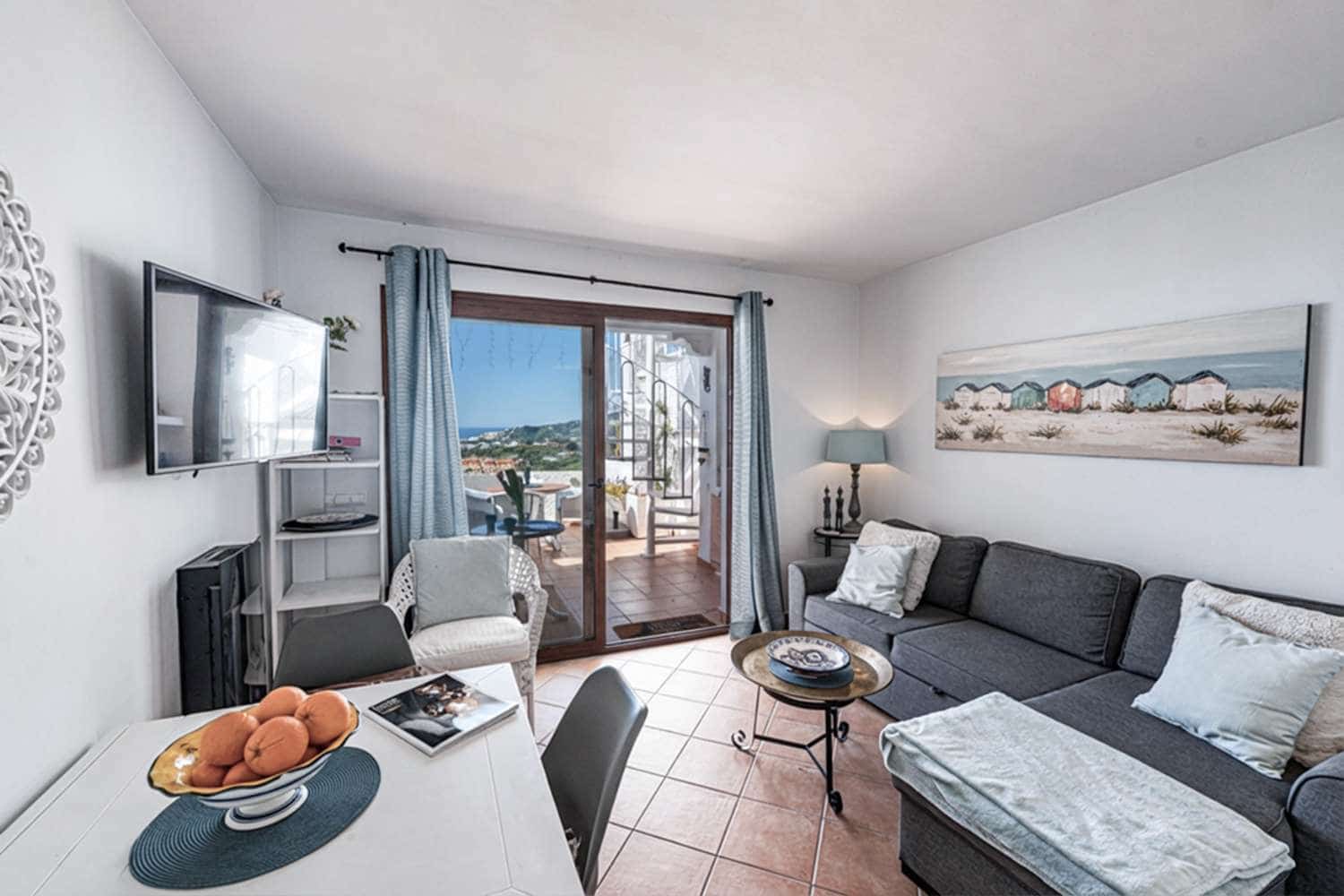 Adosado de 2 habitaciones en Nerja en venta con piscina - 410.000 € (Ref: 9761650)