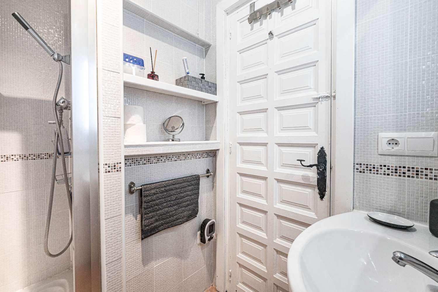 Adosado de 2 habitaciones en Nerja en venta con piscina - 410.000 € (Ref: 9761650)