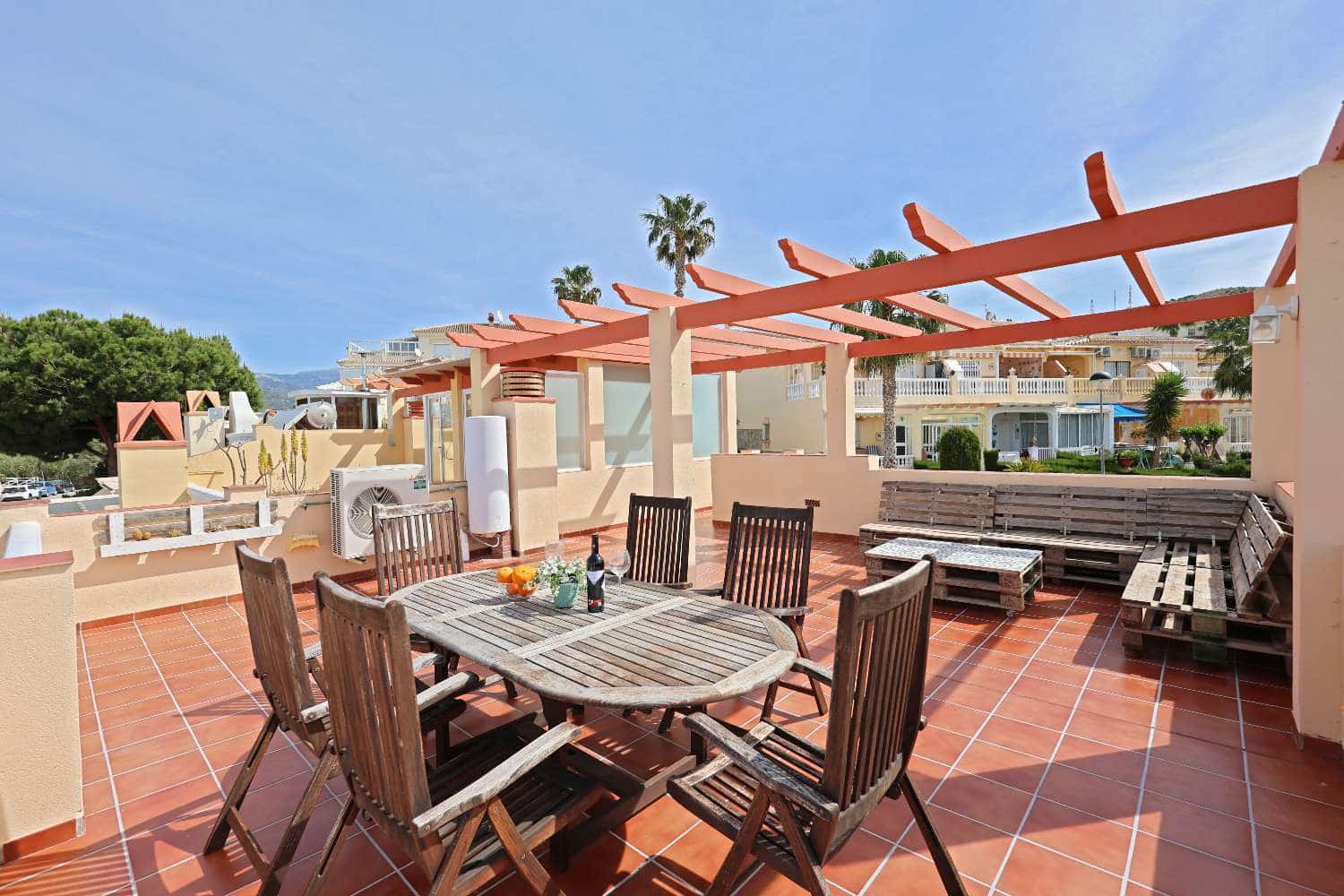 2 makuuhuone Paritalo myytävänä paikassa Torrox Park mukana uima-altaan - 329 000 € (Ref: 9790114)