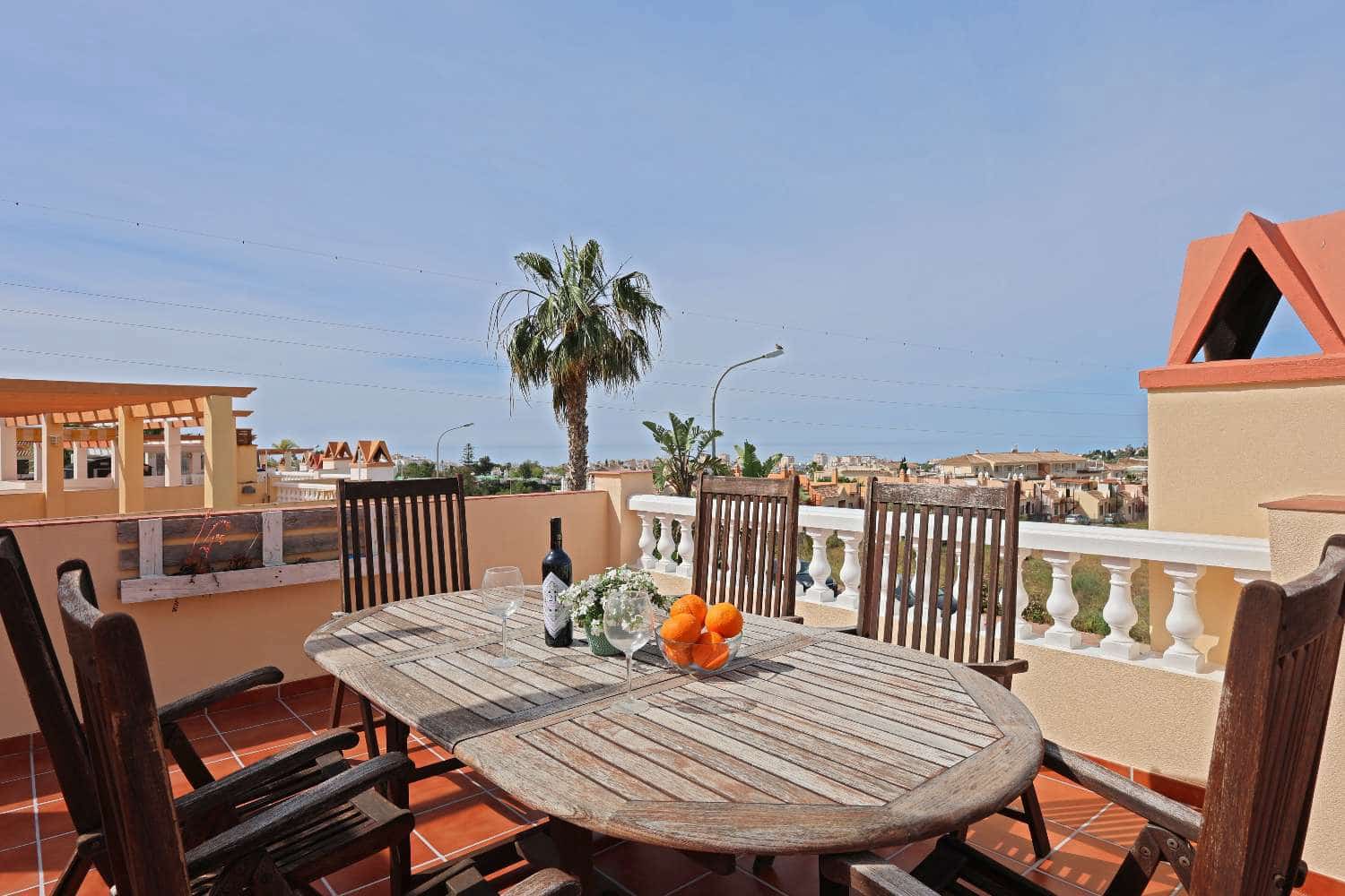 2 makuuhuone Paritalo myytävänä paikassa Torrox Park mukana uima-altaan - 329 000 € (Ref: 9790114)