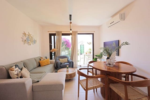 1 sypialnia Apartament przy plaży na sprzedaż w Capistrano, Nerja z basenem - 285 000 € (Ref: 9830557)