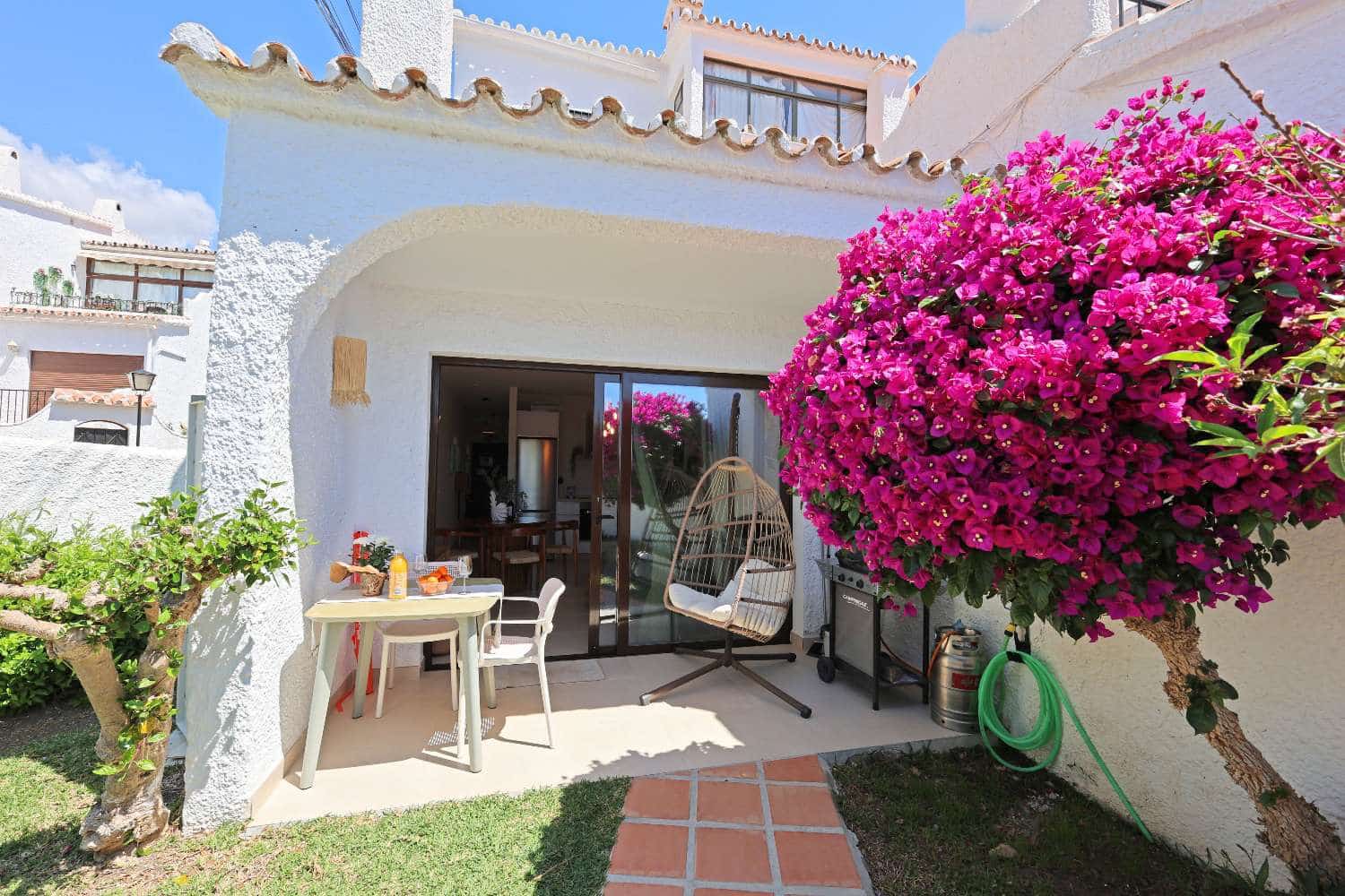 1 bedroom Beach Apartment for sale in Nerja with pool - € 285,000 (Ref: 9830557)