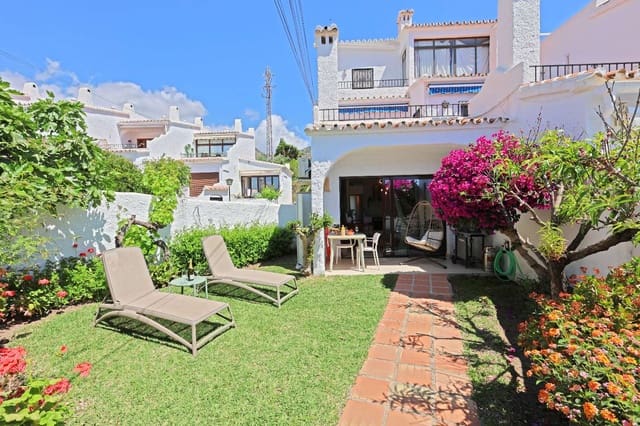 1 sypialnia Apartament przy plaży na sprzedaż w Capistrano, Nerja z basenem - 285 000 € (Ref: 9830557)