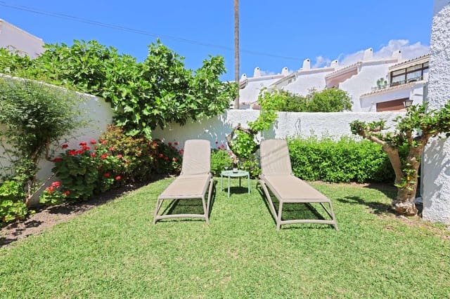 1 sypialnia Apartament przy plaży na sprzedaż w Capistrano, Nerja z basenem - 285 000 € (Ref: 9830557)