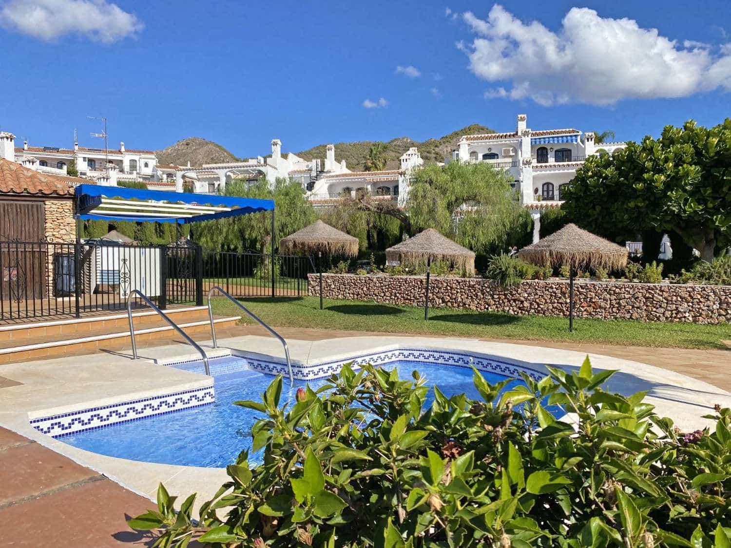1 bedroom Beach Apartment for sale in Nerja with pool - € 285,000 (Ref: 9830557)