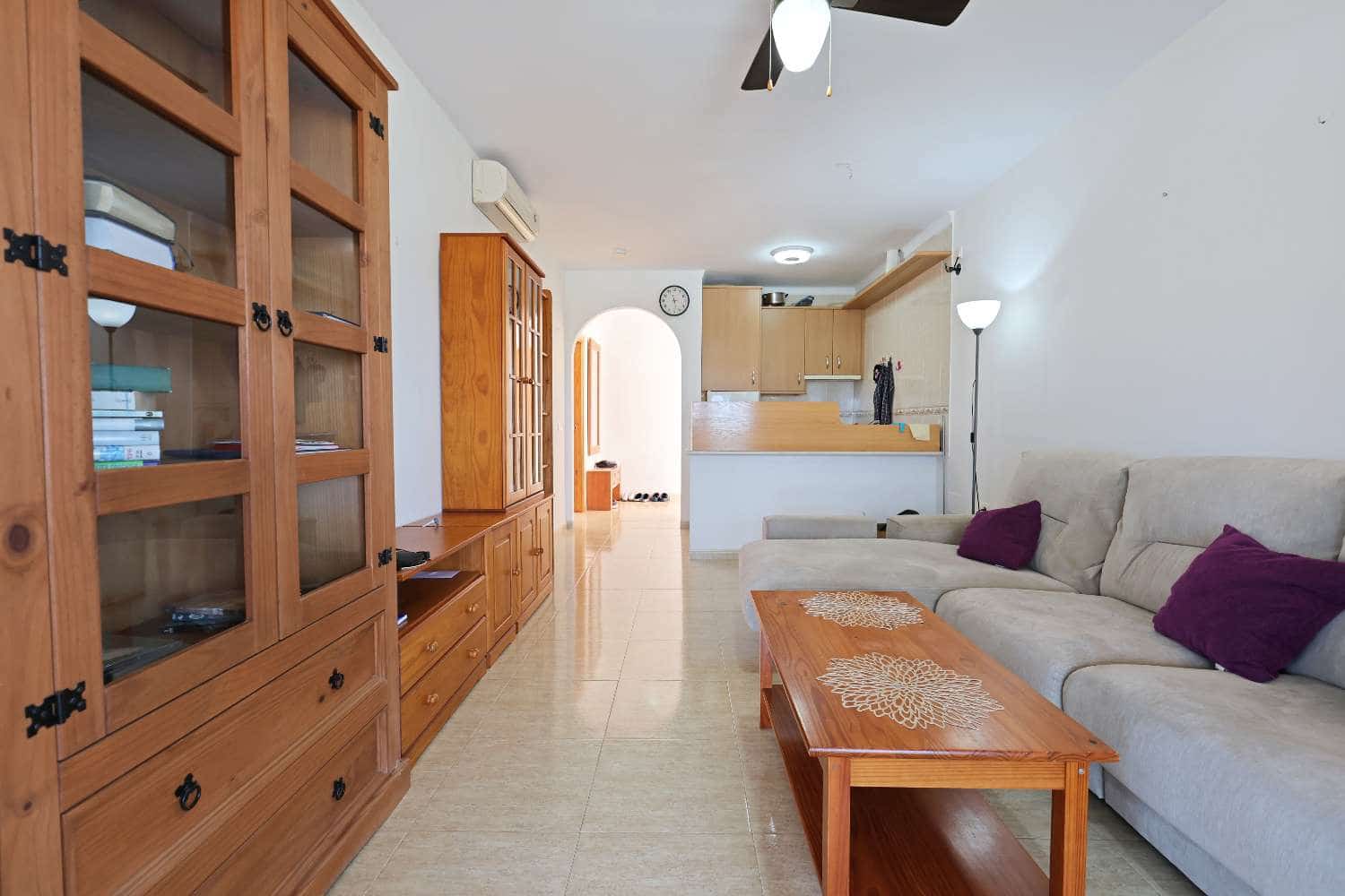 2 soveværelse Strandlejlighed til salg i Torrox Park med swimmingpool - € 235.000 (Ref: 9833186)