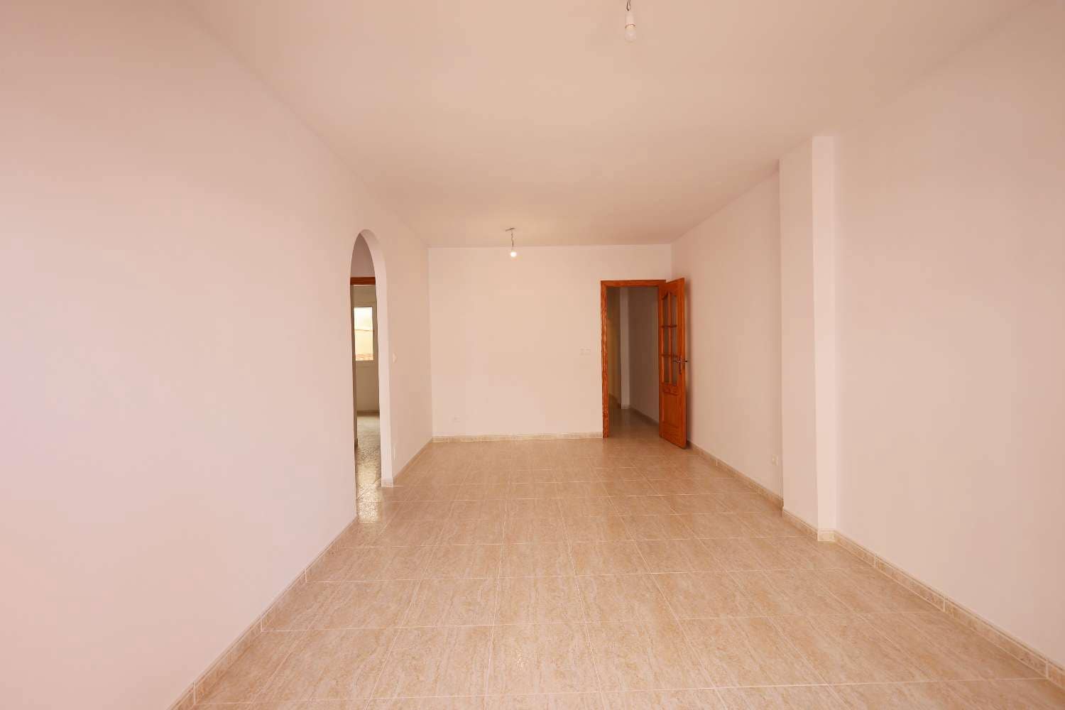 3 soverom Strandleiligheter til salgs i Torrox-Costa med svømmebasseng - € 279 000 (Ref: 9833187)