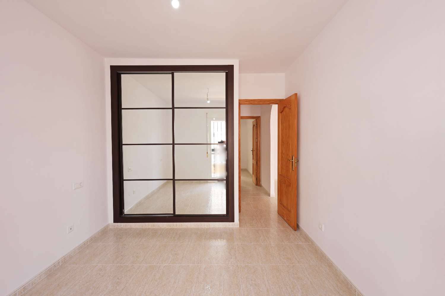3 soverom Strandleiligheter til salgs i Torrox-Costa med svømmebasseng - € 279 000 (Ref: 9833187)