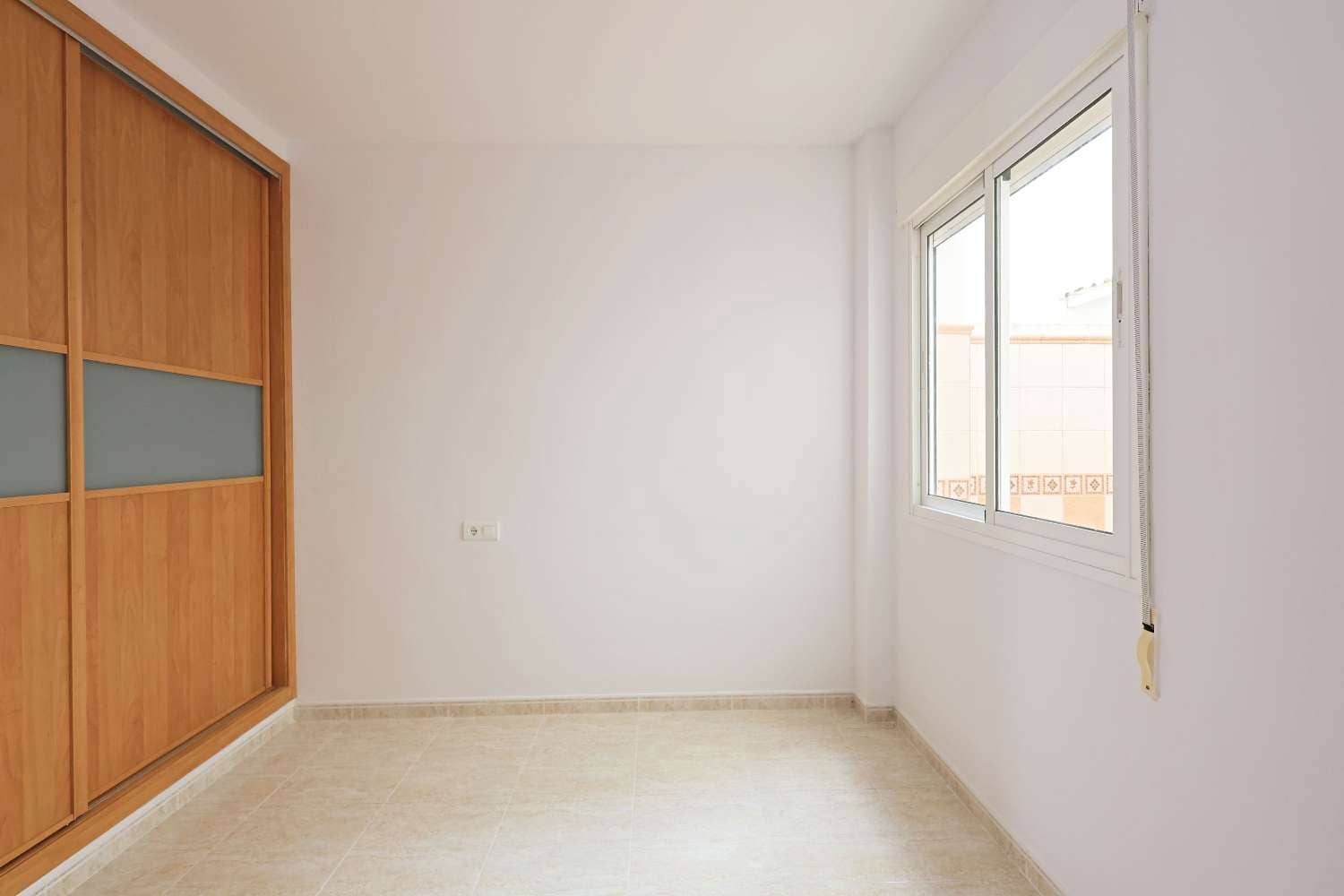 3 soverom Strandleiligheter til salgs i Torrox-Costa med svømmebasseng - € 279 000 (Ref: 9833187)