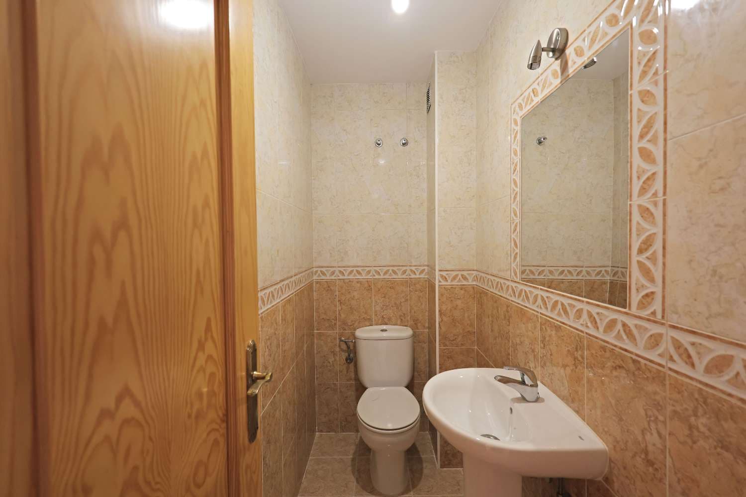 3 soverom Strandleiligheter til salgs i Torrox-Costa med svømmebasseng - € 279 000 (Ref: 9833187)