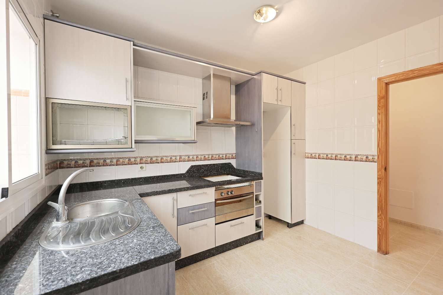3 soverom Strandleiligheter til salgs i Torrox-Costa med svømmebasseng - € 279 000 (Ref: 9833187)