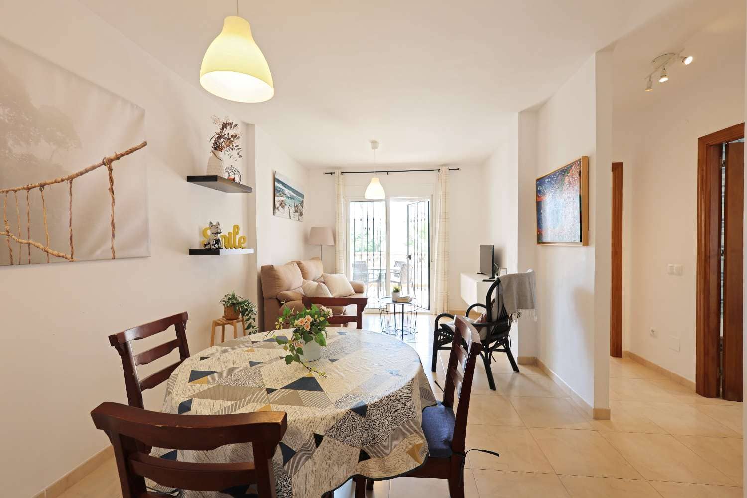 2 bedroom Beach Apartment for sale in Nerja with pool - € 349,000 (Ref: 9833188)