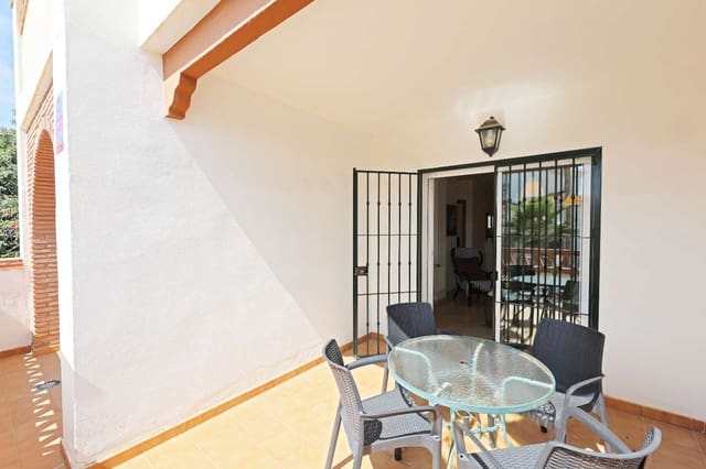 2 bedroom Beach Apartment for sale in Burriana, Nerja with pool - € 349,000 (Ref: 9833188)