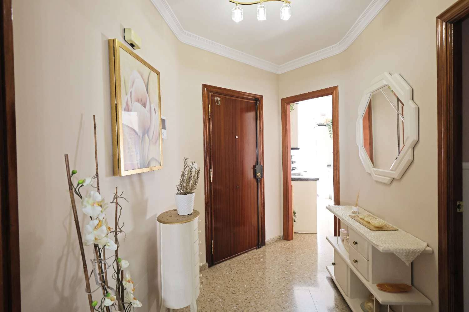 3 bedroom Flat for sale in Nerja with garage - € 349,000 (Ref: 9835095)