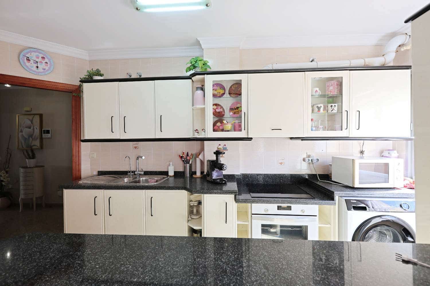 3 bedroom Flat for sale in Nerja with garage - € 349,000 (Ref: 9835095)