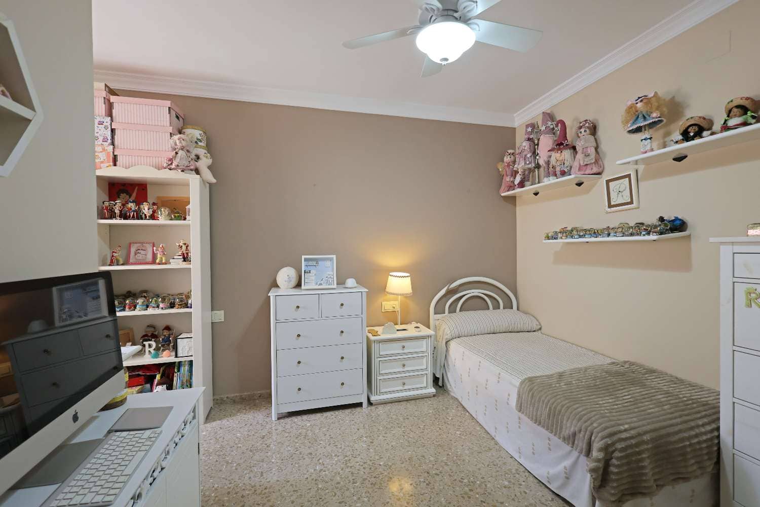 3 bedroom Flat for sale in Nerja with garage - € 349,000 (Ref: 9835095)