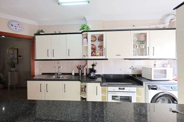 3 Zimmer Wohnung zu verkaufen in Centro, Nerja mit Garage - 349.000 € (Ref: 9835095)