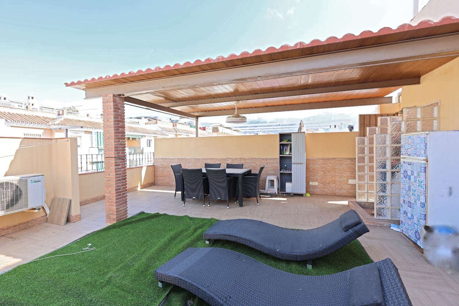 3 bedroom Flat for sale in Nerja with garage - € 349,000 (Ref: 9835095)