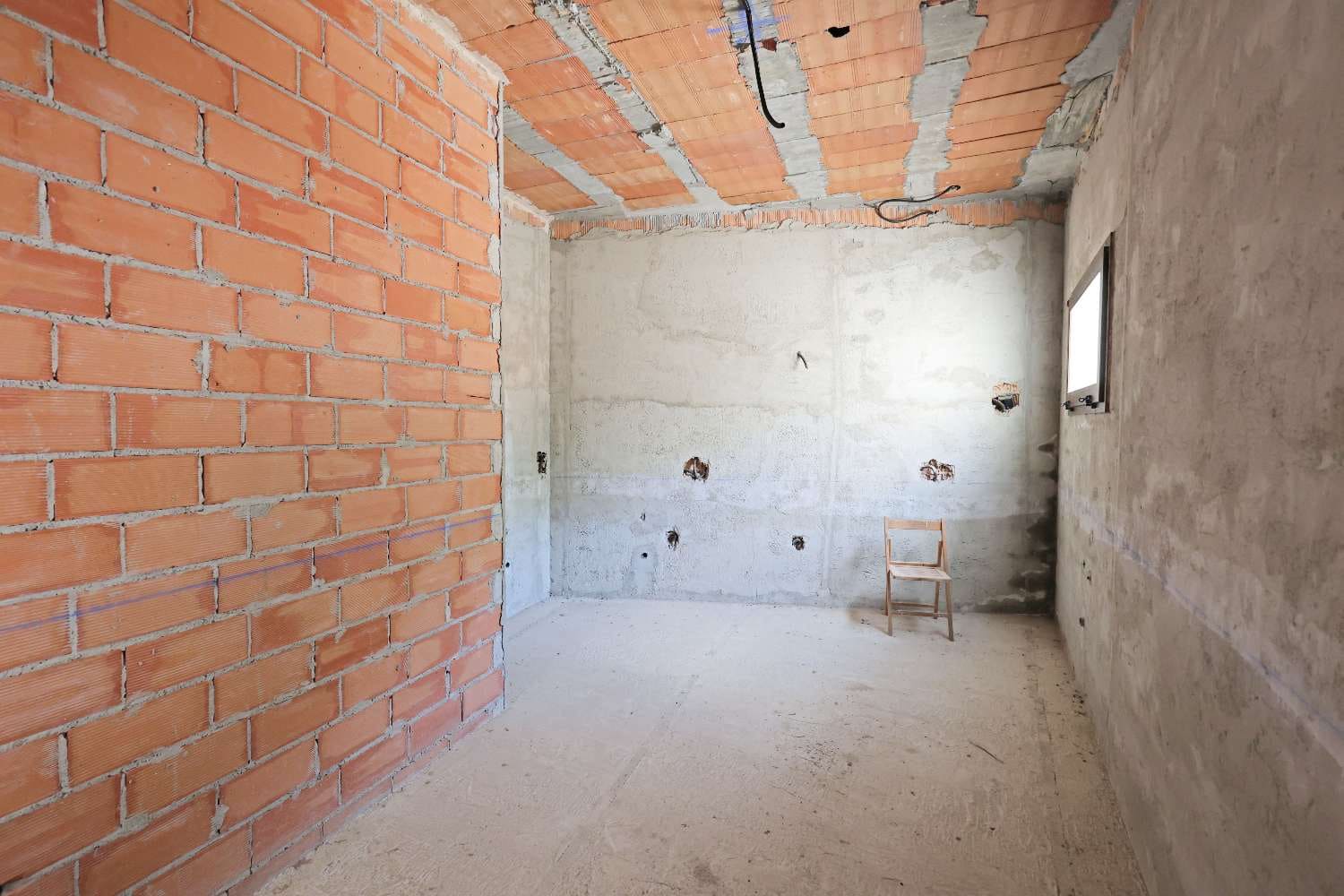 9 bedroom Finca/Country House for sale in Competa with pool - € 295,000 (Ref: 9863980)