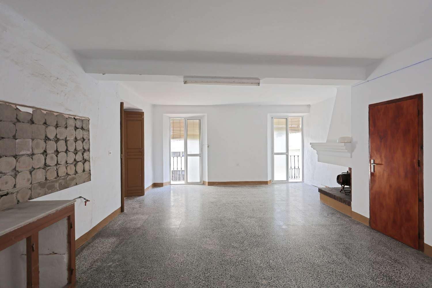 8 makuuhuone Omakotitalo myytävänä paikassa Torrox - 299 000 € (Ref: 9863981)