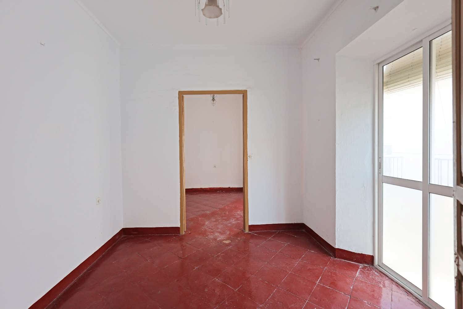 8 makuuhuone Omakotitalo myytävänä paikassa Torrox - 299 000 € (Ref: 9863981)