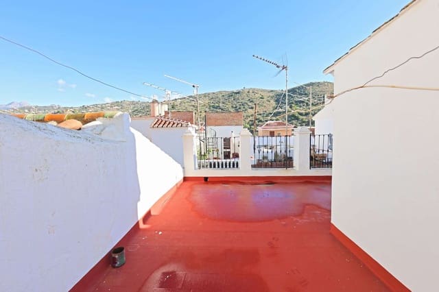 8 makuuhuone Omakotitalo myytävänä paikassa Torrox Pueblo, Torrox - 299 000 € (Ref: 9863981)