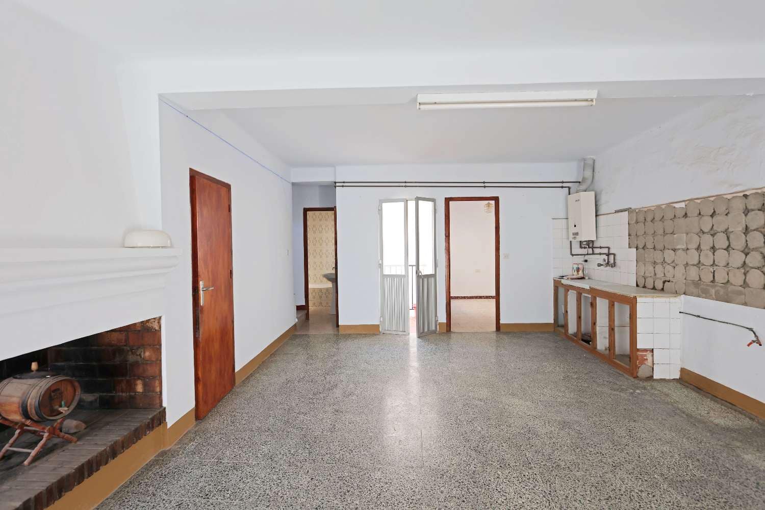 8 makuuhuone Omakotitalo myytävänä paikassa Torrox - 299 000 € (Ref: 9863981)