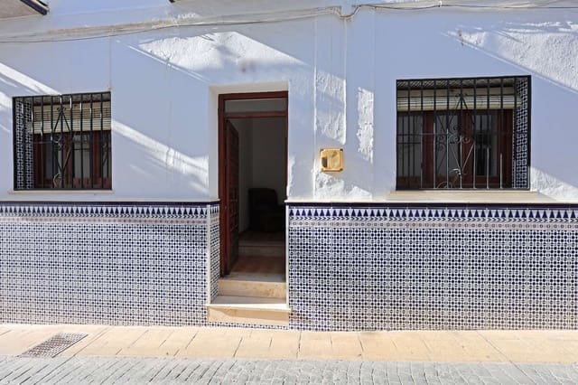 8 makuuhuone Omakotitalo myytävänä paikassa Torrox Pueblo, Torrox - 299 000 € (Ref: 9863981)