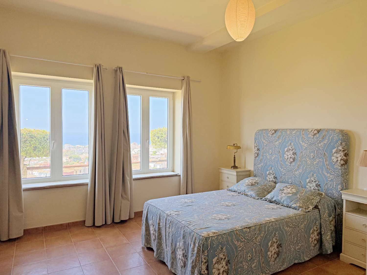 3 Zimmer Villa zu verkaufen in Torrox-Costa mit Pool Garage - 675.000 € (Ref: 9898652)
