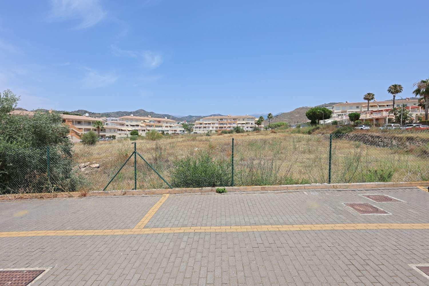2 soverom Rekkehus til salgs i Torrox Park med svømmebasseng garasje - € 329 000 (Ref: 9939302)