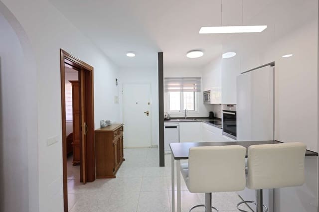 2 soveværelse Strandlejlighed til salg i Torrox Park, Torrox med swimmingpool - € 229.000 (Ref: 9953647)