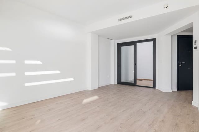 Adosado de 2 habitaciones en El Peñoncillo, Torrox en venta con piscina garaje - 379.000 € (Ref: 9999507)