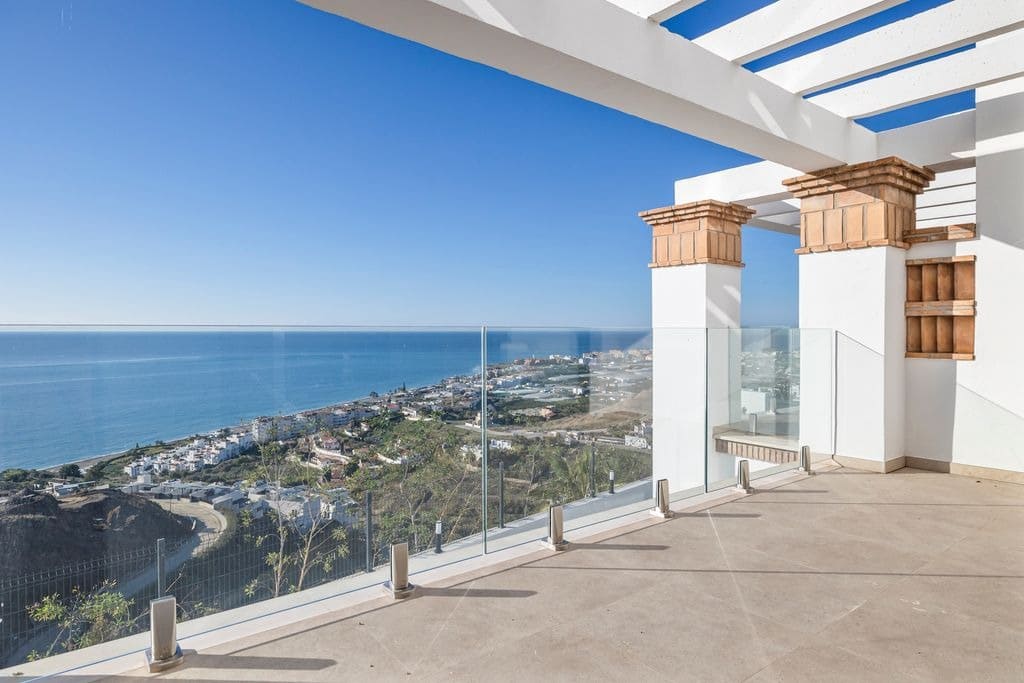 Adosado de 2 habitaciones en El Peñoncillo en venta con piscina garaje - 379.000 € (Ref: 9999507)