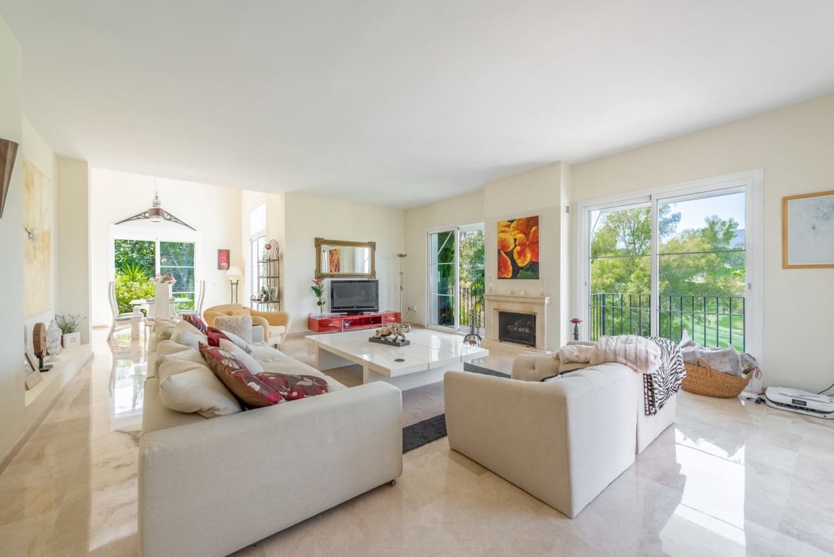 4 slaapkamer Villa te koop in La Cala Golf met zwembad garage - € 1.750.000 (Ref: 6600461)