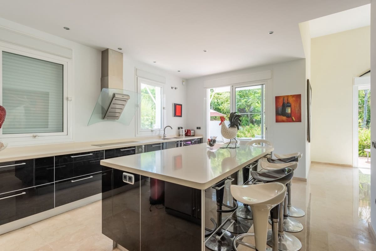 4 slaapkamer Villa te koop in La Cala Golf met zwembad garage - € 1.750.000 (Ref: 6600461)