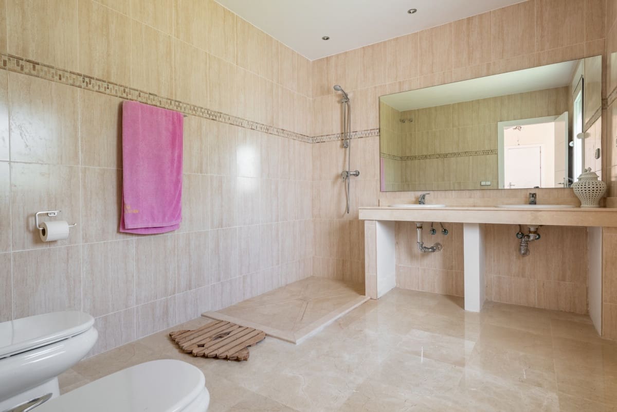 4 slaapkamer Villa te koop in La Cala Golf met zwembad garage - € 1.750.000 (Ref: 6600461)