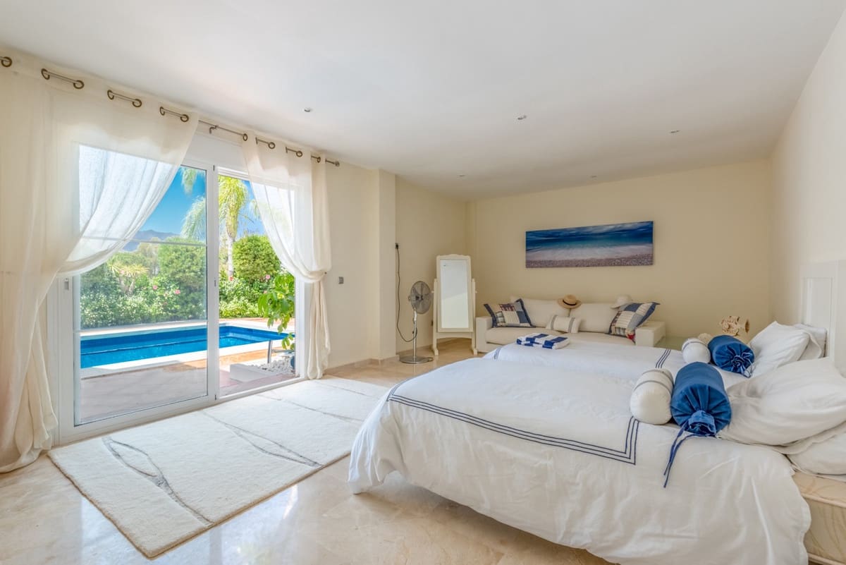 4 slaapkamer Villa te koop in La Cala Golf met zwembad garage - € 1.750.000 (Ref: 6600461)