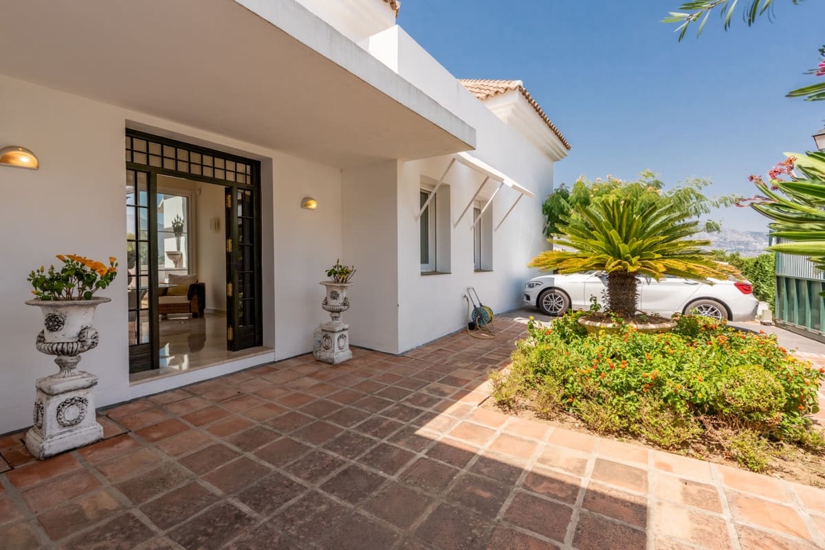 4 slaapkamer Villa te koop in La Cala Golf met zwembad garage - € 1.750.000 (Ref: 6600461)
