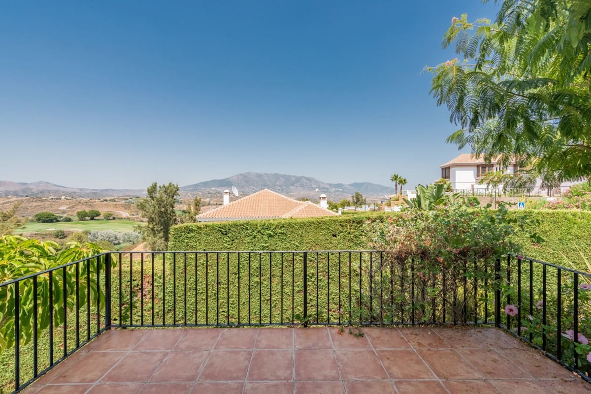 4 slaapkamer Villa te koop in La Cala Golf met zwembad garage - € 1.750.000 (Ref: 6600461)