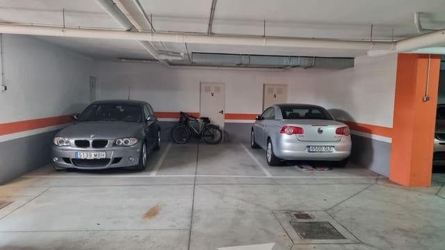 Garage te koop in La Cala de Mijas, Mijas - € 25.000 (Ref: 9801399)