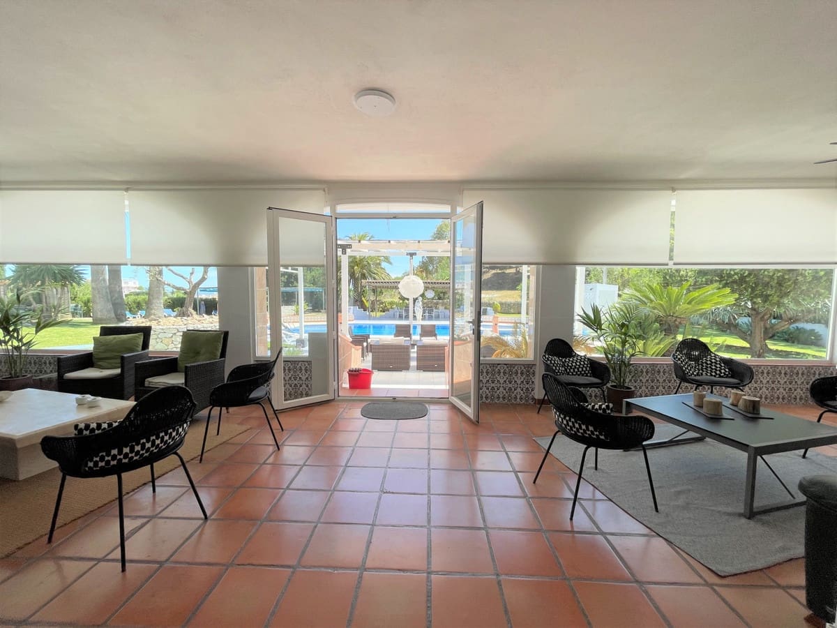 7 sovrum Villa till salu i Mijas med pool garage - 1 600 000 € (Ref: 9801401)