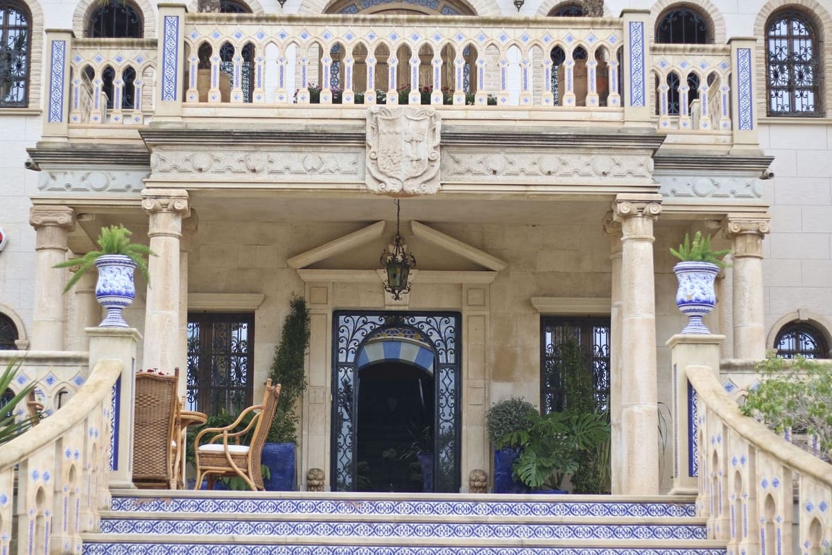 5 soverom Villa til salgs i Villamartin med svømmebasseng garasje - € 3 200 000 (Ref: 9801402)