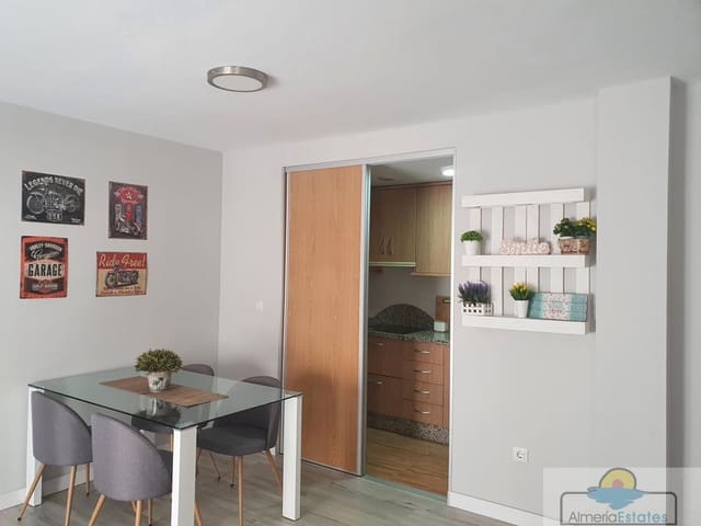 Lejlighed til leje i Albox med garage - € 400 (Ref: 10029814)