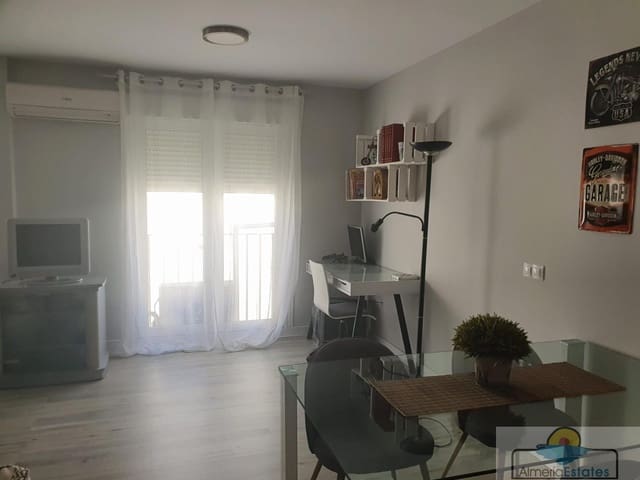 Lejlighed til leje i Albox med garage - € 400 (Ref: 10029814)