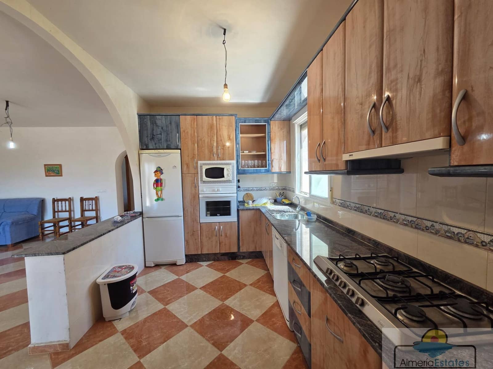 4 soveværelse Villa til salg i Cantoria med garage - € 329.000 (Ref: 10034601)