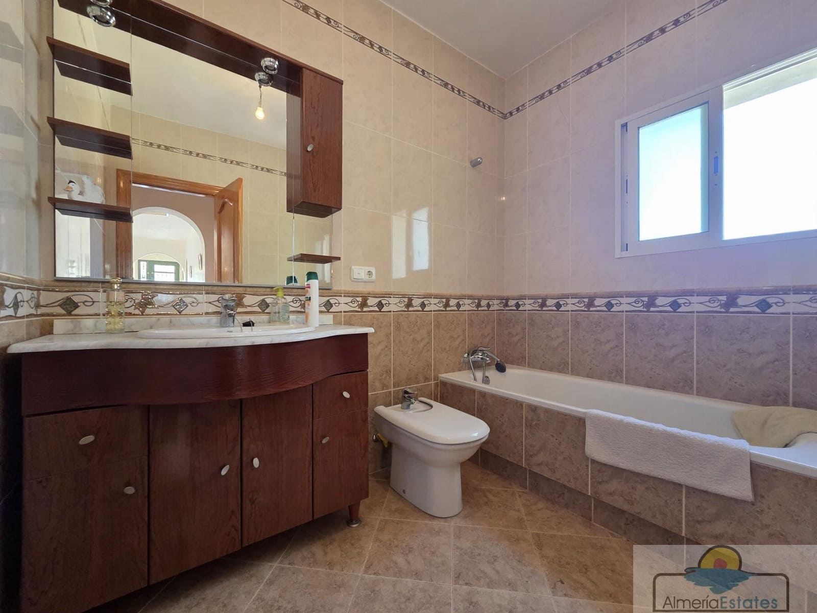 4 soveværelse Villa til salg i Cantoria med garage - € 329.000 (Ref: 10034601)