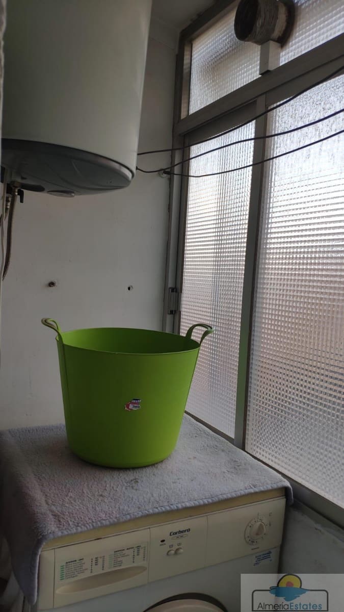 3 sypialnia Mieszkanie do wynajęcia w Miasto Almeria - 750 € (Ref: 10036212)