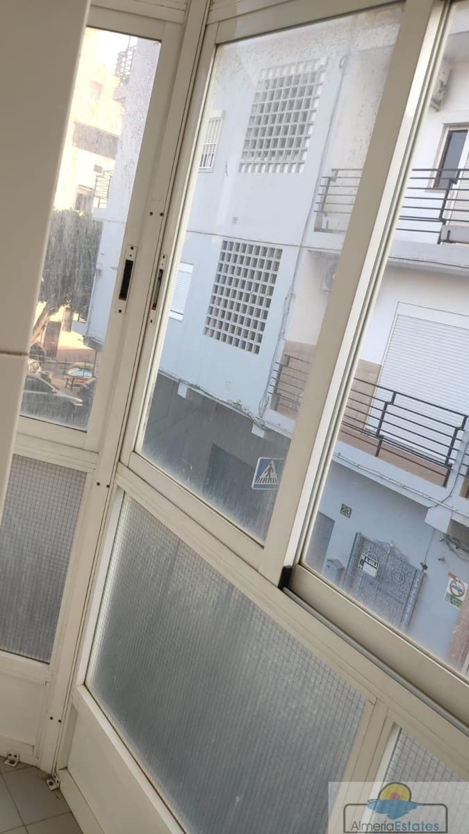 3 sypialnia Mieszkanie do wynajęcia w Miasto Almeria - 750 € (Ref: 10036212)
