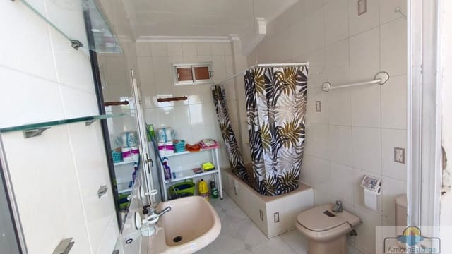 3 sypialnia Mieszkanie do wynajęcia w Miasto Almería - 750 € (Ref: 10036212)