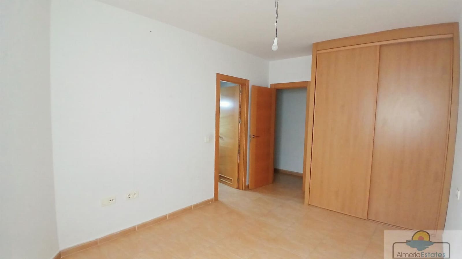 Piso de 3 habitaciones en Albox en venta con garaje - 98.000 € (Ref: 10041331)